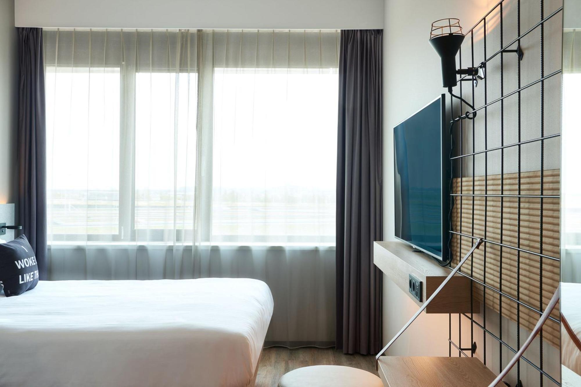 Moxy Amsterdam Schiphol Airport Otel Hoofddorp Dış mekan fotoğraf